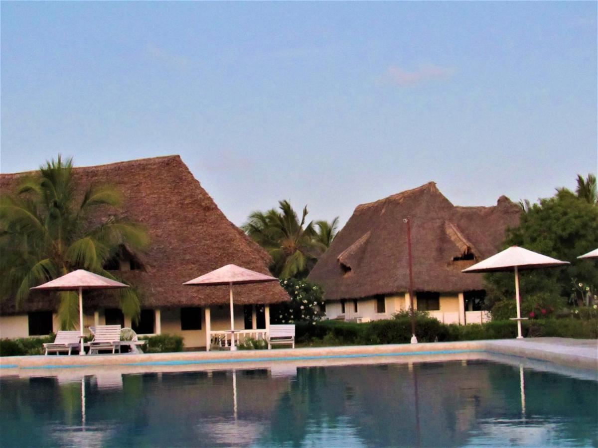 Karibuni Jeds Villas 85&86 Mambrui Exterior foto